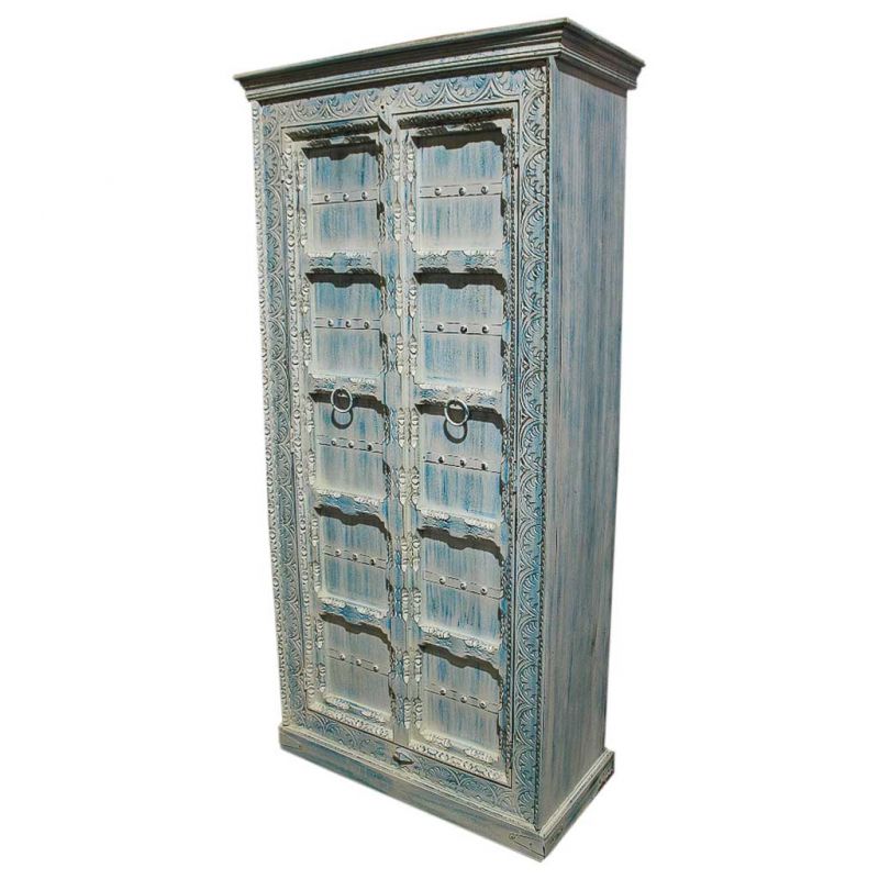 armario de madera tallada acabado artesanal envejecido azul
