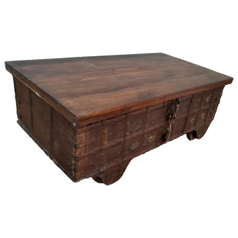 mesa baul de madera y metal acabado artesanal marron