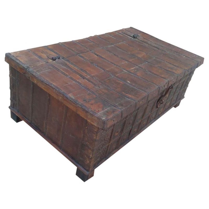 mesa baul de centro de madera acabado artesanal marron