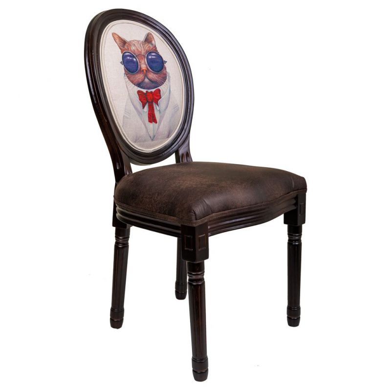 silla de madera y tapizado impreso y marron